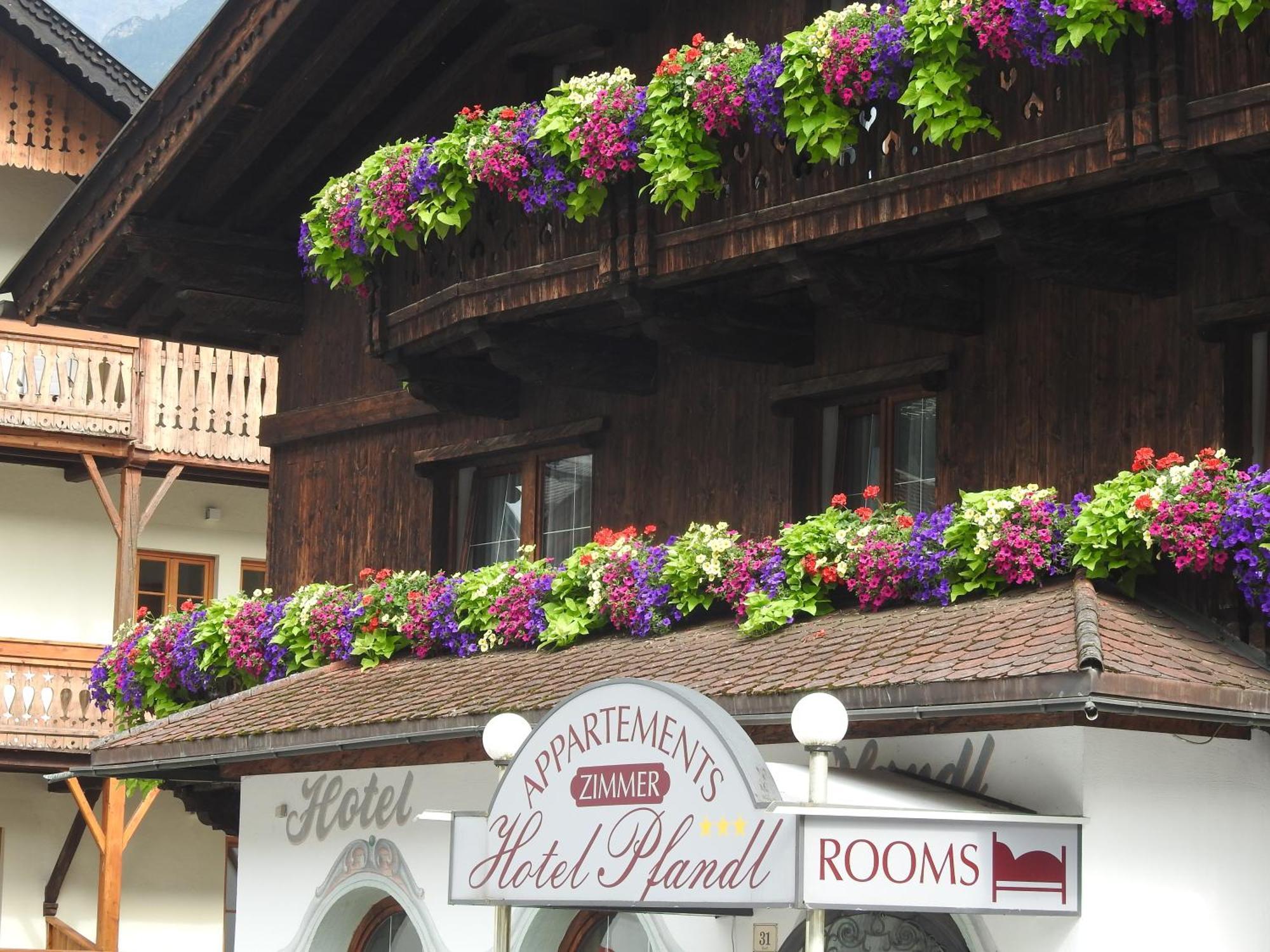 Hotel Garni Pfandl Neustift im Stubaital Ngoại thất bức ảnh